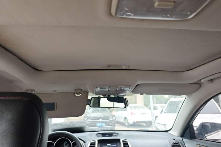 Used CHANGAN Eado 2013 1.6L Automatic Junku Model China IV Standard Headliner