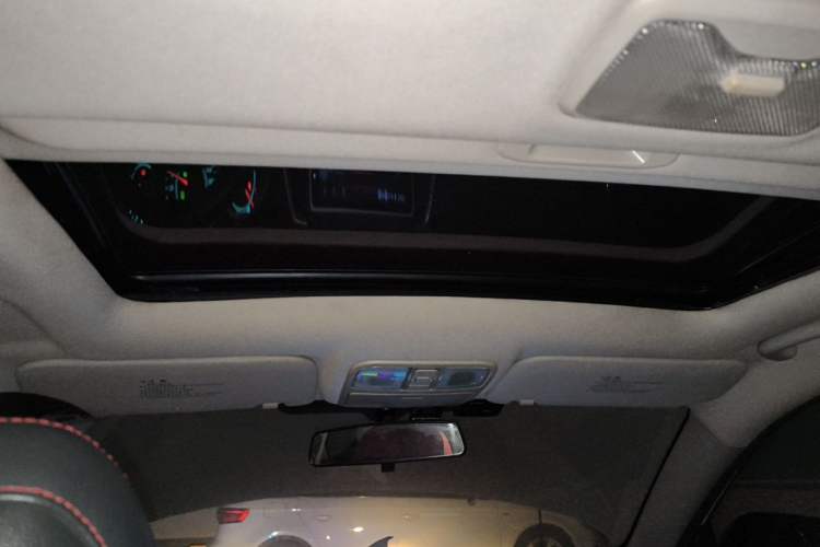 Used CHANGAN Eado 2013 1.6L Manual ZhiKu Model China IV Standard Headliner