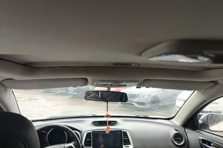 Used CHANGAN Eado 2013 1.6L Automatic Junku Model China IV Standard Headliner