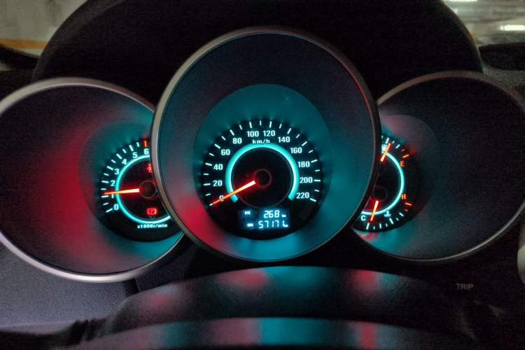 Used CHANGAN Eado 2013 1.6L Manual Luxury Model China V Standard Instrument Cluster