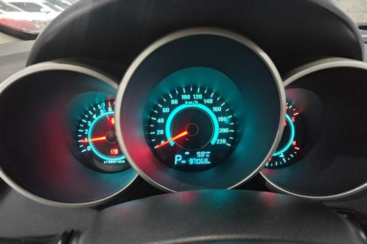 Used CHANGAN Eado 2013 1.6L Automatic ZhiKu Model China IV Standard Instrument Cluster