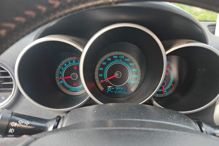 Used CHANGAN Eado 2013 1.6L Automatic ZhiKu Model China IV Standard Instrument Cluster