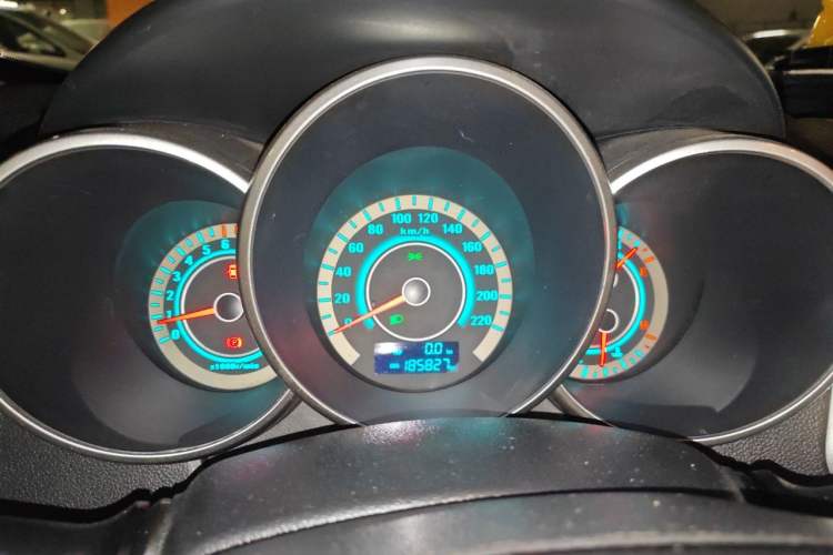 Used CHANGAN Eado 2013 1.6L Manual Luxury Model China V Standard Instrument Cluster