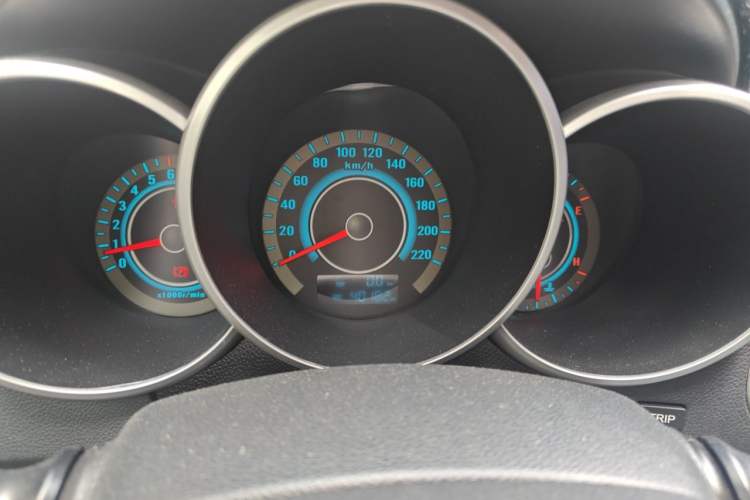 Used CHANGAN Eado 2013 1.6L Manual Luxury Model China V Standard Instrument Cluster