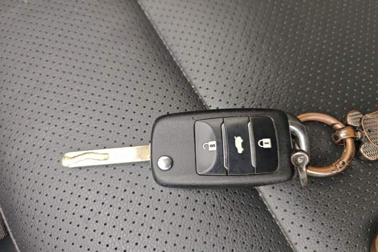Used CHANGAN Eado 2013 1.6L Automatic Junku Model China IV Standard Interior 1