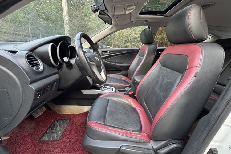 Used CHANGAN Eado 2013 1.6L Automatic ZhiKu Model China IV Standard Interior 3