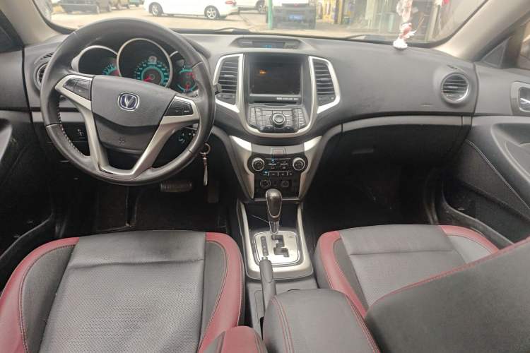 Used CHANGAN Eado 2013 1.6L Automatic Junku Model China IV Standard Interior 3