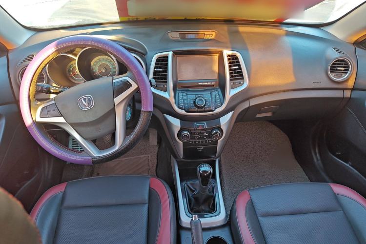 Used CHANGAN Eado 2013 1.6L Manual Junkuo Model China IV Standard Interior 4
