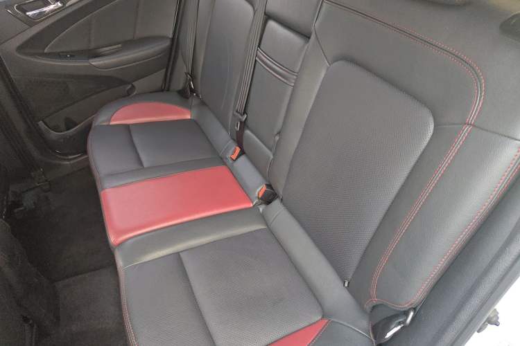 Used CHANGAN Eado 2013 1.6L Manual Junkuo Model China IV Standard Interior 4