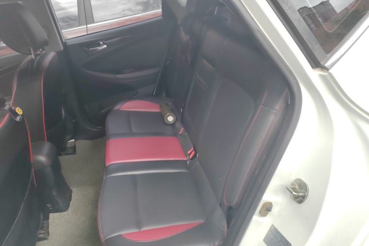 Used CHANGAN Eado 2013 1.6L Manual Junkuo Model China IV Standard Interior 4