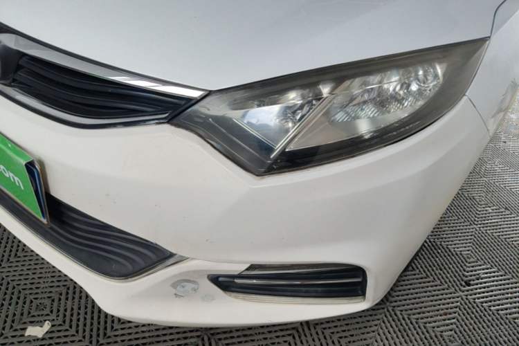 Used CHANGAN Eado 2013 1.6L Automatic ZhiKu Model China IV Standard Left Front Headlight