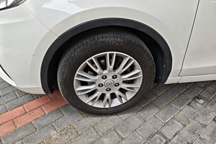 Used CHANGAN Eado 2013 1.6L Manual Junkuo Model China IV Standard Left Front Wheel Hub