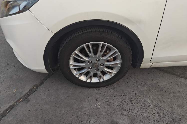 Used CHANGAN Eado 2013 1.6L Manual Junkuo Model China IV Standard Left Front Wheel Hub