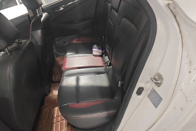 Used CHANGAN Eado 2013 1.6L Automatic ZhiKu Model China IV Standard Left Rear Seat