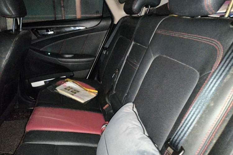 Used CHANGAN Eado 2013 1.6L Manual ZhiKu Model China IV Standard Left Rear Seat