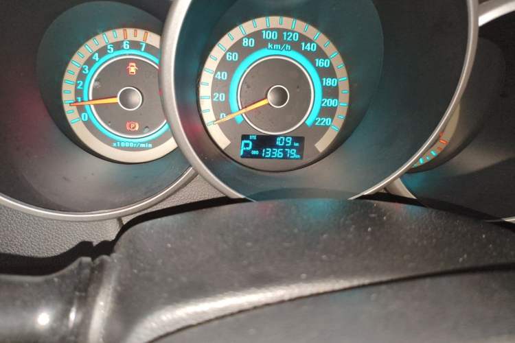 Used CHANGAN Eado 2013 1.6L Automatic Junku Model China IV Standard Odometer Close Up