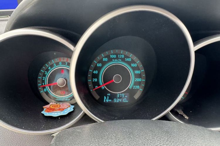 Used CHANGAN Eado 2013 1.6L Automatic ZhiKu Model China IV Standard Odometer Close Up