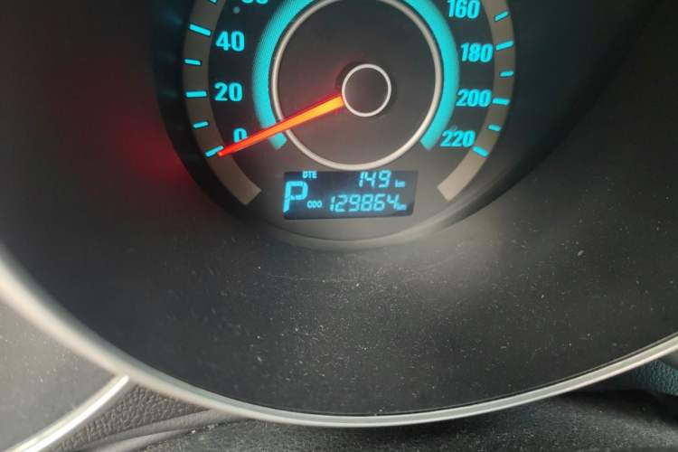 Used CHANGAN Eado 2013 1.6L Automatic ZhiKu Model China IV Standard Odometer Close Up