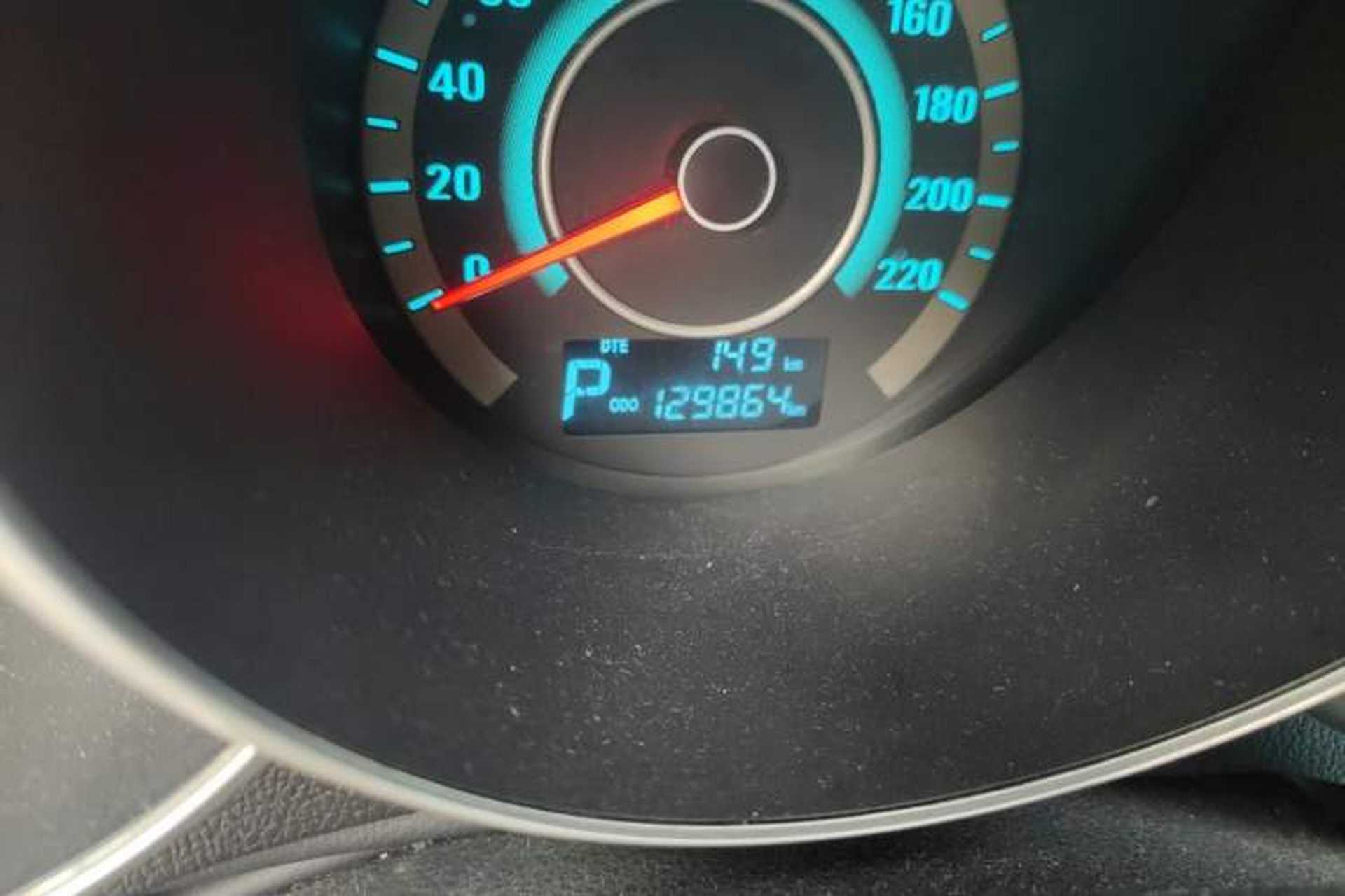 Used CHANGAN Eado 2013 1.6L Automatic ZhiKu Model China IV Standard Odometer Close Up