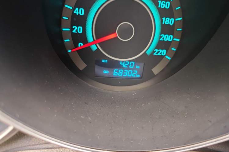 Used CHANGAN Eado 2013 1.6L Manual Luxury Model China V Standard Odometer Close Up