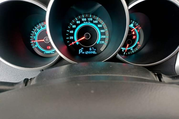 Used CHANGAN Eado 2013 1.6L Automatic Junku Model China IV Standard Odometer Close Up