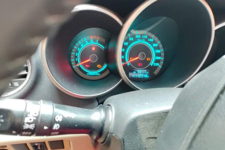 Used CHANGAN Eado 2013 1.6L Manual Luxury Model China V Standard Odometer Close Up