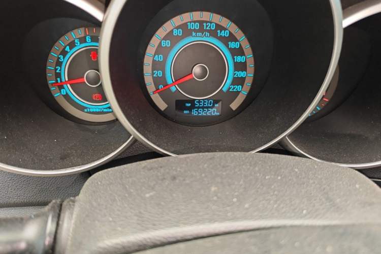Used CHANGAN Eado 2013 1.6L Manual Junku Model China V Standard Odometer Close Up