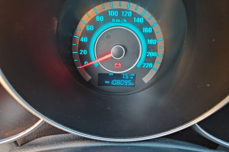 Used CHANGAN Eado 2013 1.6L Manual Junkuo Model China IV Standard Odometer Close Up