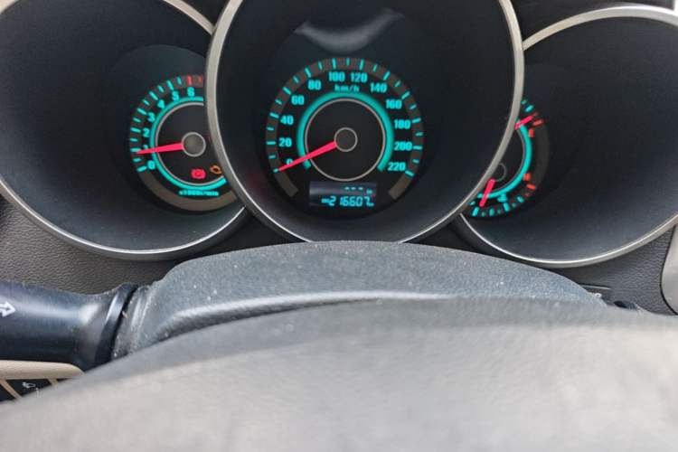 Used CHANGAN Eado 2013 1.6L Manual Luxury Model China V Standard Odometer Close Up