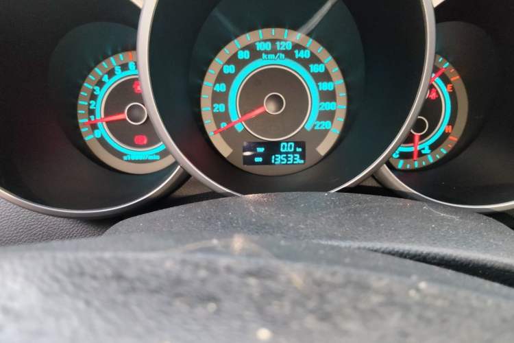 Used CHANGAN Eado 2013 1.6L Manual Junku Model China V Standard Odometer Close Up