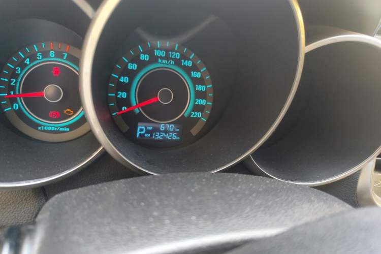 Used CHANGAN Eado 2013 1.6L Automatic Elite Model China IV Standard Odometer Close Up
