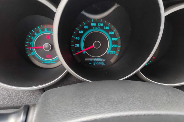 Used CHANGAN Eado 2013 1.6L Manual Junkuo Model China IV Standard Odometer Close Up