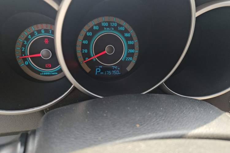 Used CHANGAN Eado 2013 1.5T Automatic Cool Edition Odometer Close Up