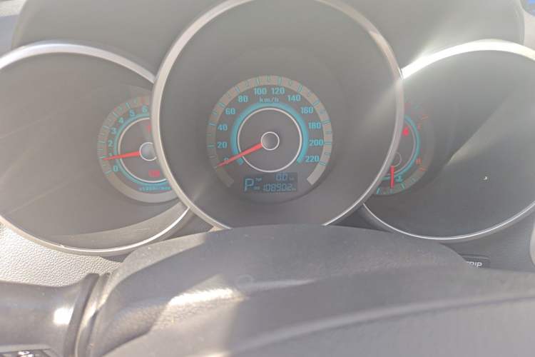 Used CHANGAN Eado 2013 1.6L Automatic Junku Model China IV Standard Odometer Close Up