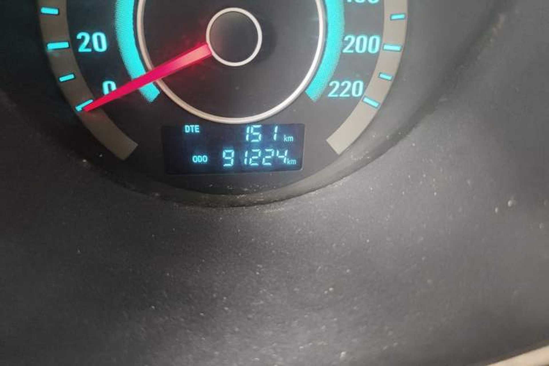 Used CHANGAN Eado 2013 1.6L Manual Luxury Model China V Standard Odometer Close Up