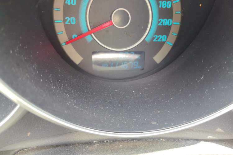 Used CHANGAN Eado 2013 1.6L Manual Junkuo Model China IV Standard Odometer Close Up
