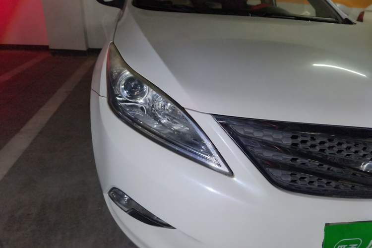 Used CHANGAN Eado 2013 1.6L Manual Luxury Model China V Standard Right Front Headlight
