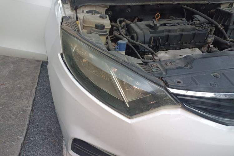 Used CHANGAN Eado 2013 1.6L Manual ZhiKu Model China IV Standard Right Front Headlight