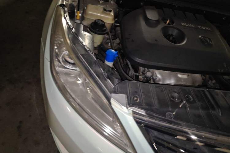 Used CHANGAN Eado 2013 1.6L Manual Luxury Model China V Standard Right Front Headlight