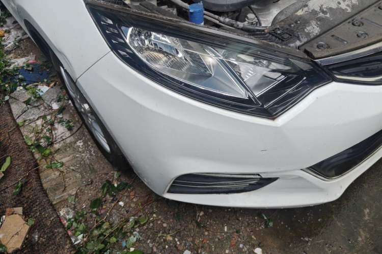 Used CHANGAN Eado 2013 1.6L Manual Luxury Model China V Standard Right Front Headlight