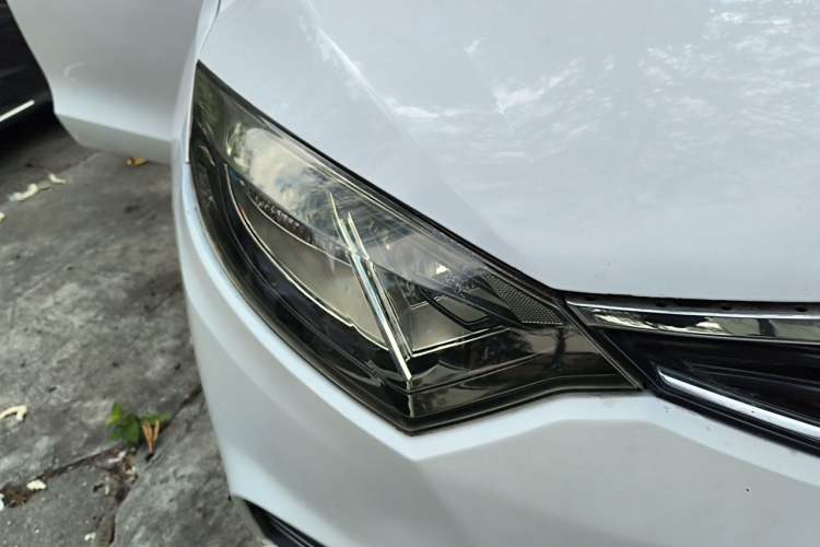 Used CHANGAN Eado  Right Front Headlight