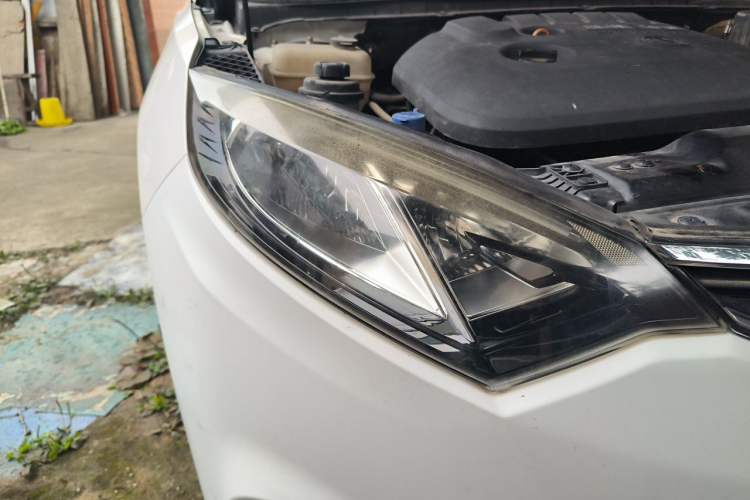 Used CHANGAN Eado 2013 1.6L Manual Junkuo Model China IV Standard Right Front Headlight