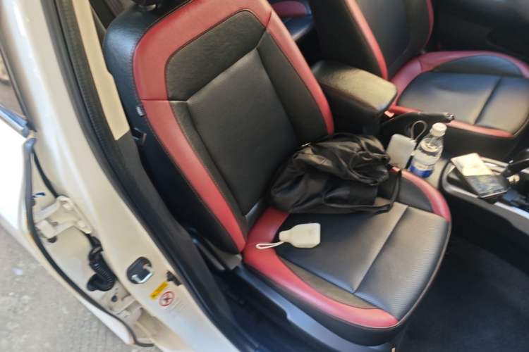 Used CHANGAN Eado 2013 1.5T Automatic Cool Edition Right Front Seat