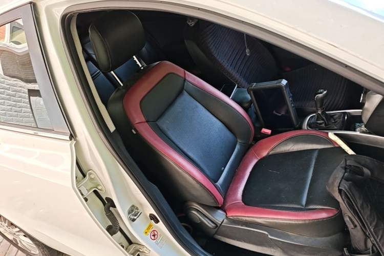 Used CHANGAN Eado 2013 1.6L Manual Junkuo Model China IV Standard Right Front Seat