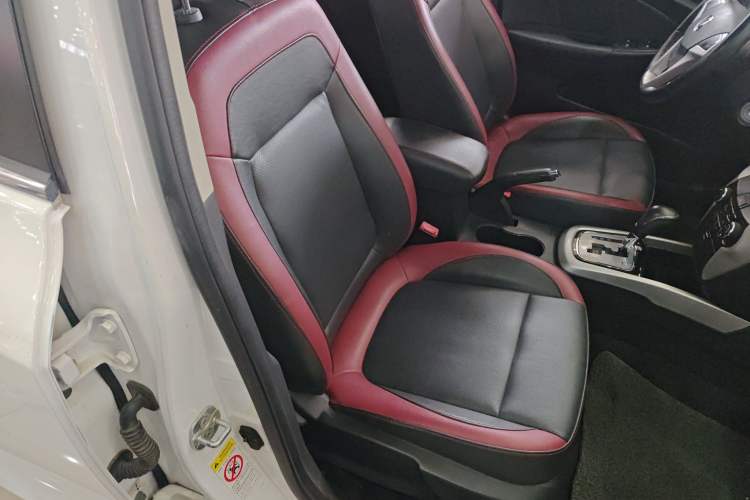 Used CHANGAN Eado 2013 1.6L Automatic Junku Model China IV Standard Right Front Seat