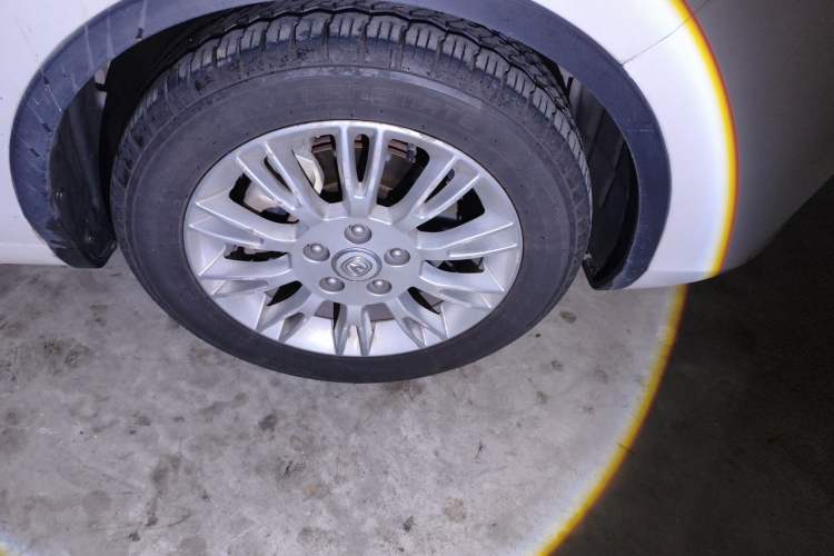 Used CHANGAN Eado 2013 1.6L Automatic Junku Model China IV Standard Right Front Wheel Hub