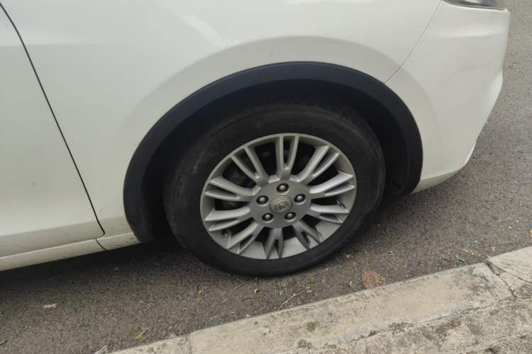 Used CHANGAN Eado 2013 1.6L Automatic ZhiKu Model China IV Standard Right Front Wheel Hub
