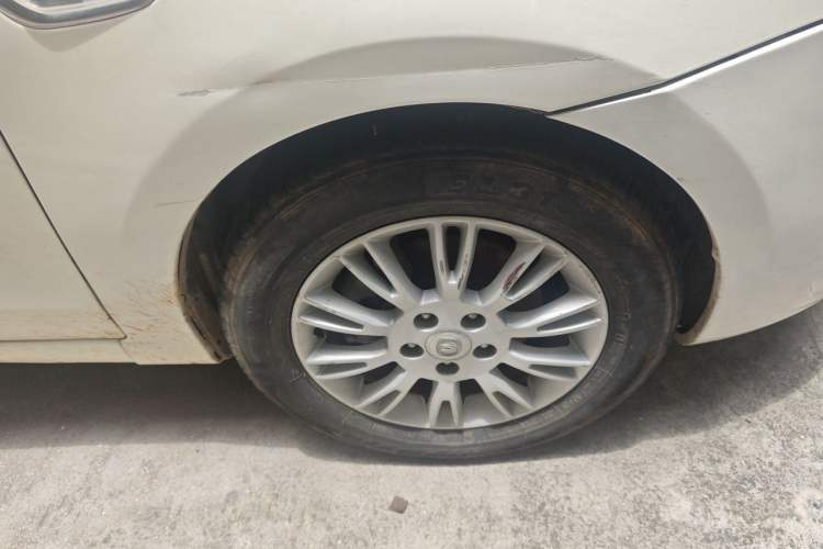 Used CHANGAN Eado 2013 1.6L Manual Elite Model China IV Standard Right Front Wheel Hub