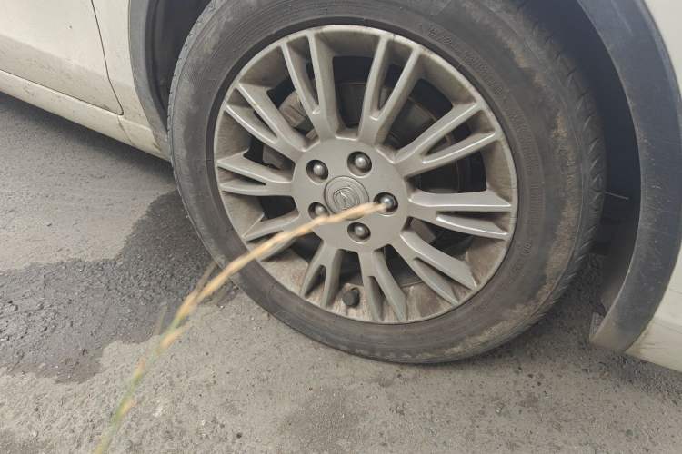 Used CHANGAN Eado 2013 1.6L Manual Junkuo Model China IV Standard Right Front Wheel Hub