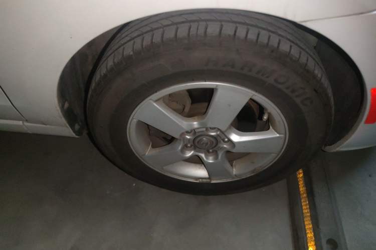 Used CHANGAN Eado 2013 1.6L Manual Elite Model China IV Standard Right Front Wheel Hub